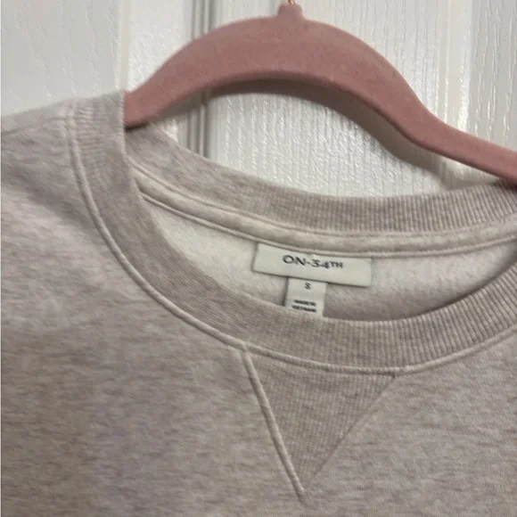 Oversize Crewneck Pull-over Sweatshirt On-34th Lightweight Athleisure Small - Picture 4 of 5